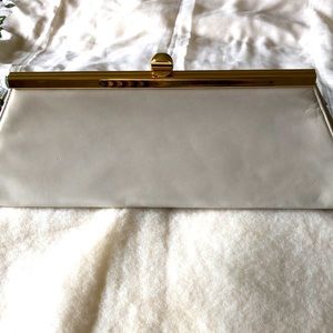Clutch or purse pearl white. Made in Italy.